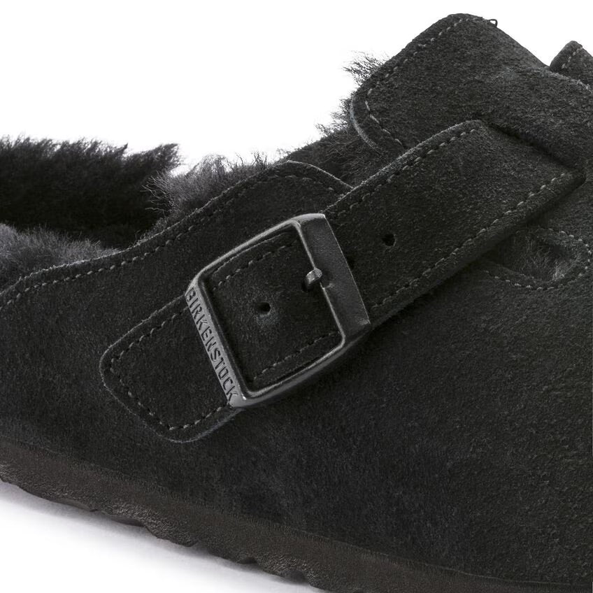 Birkenstock BOSTON Shearling 259883 Noir | Suède/Shearling Largeur Étroite - Boutique du Cordonnier