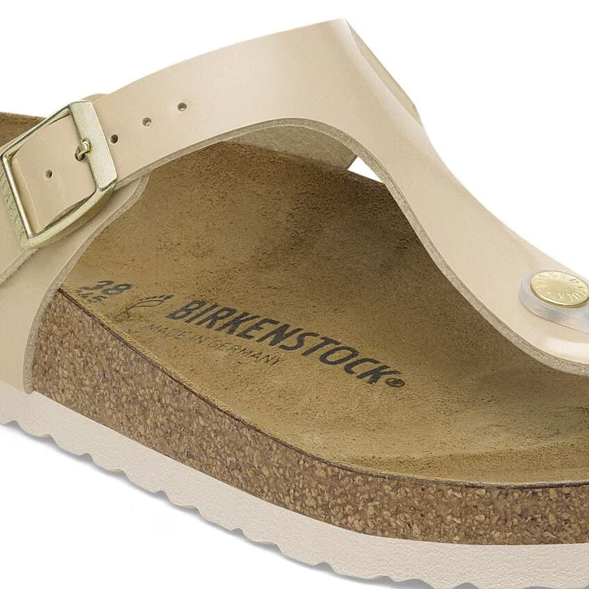 Birkenstock GIZEH 1013075 Sand Patent | Birko-Flor Largeur Régulière - Boutique du Cordonnier