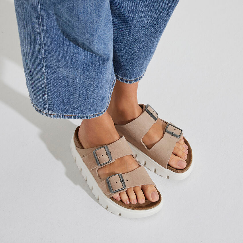 Birkenstock Papillio ARIZONA CHUNKY 1024950 Warm Sand | Suède Largeur Étroite - Boutique du Cordonnier