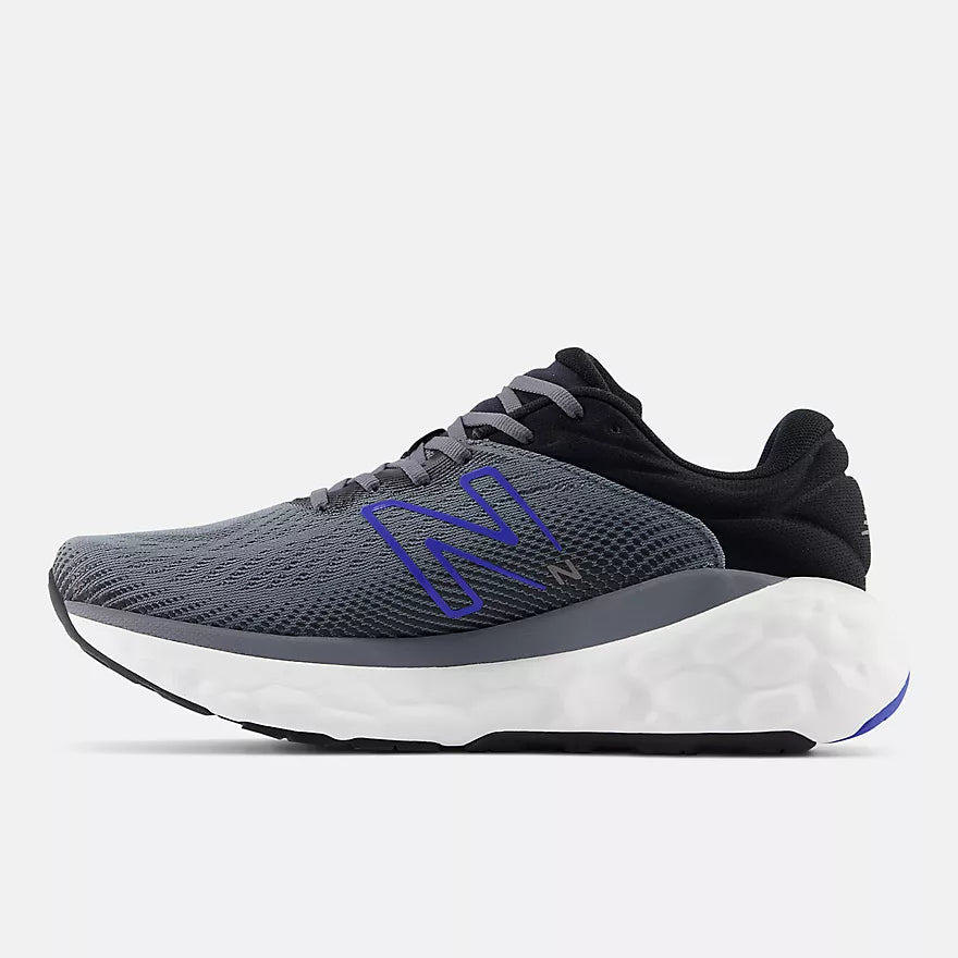 New Balance M840FCB Castlerock/Bleu Marine/Noir | Espadrilles de course - Boutique du Cordonnier