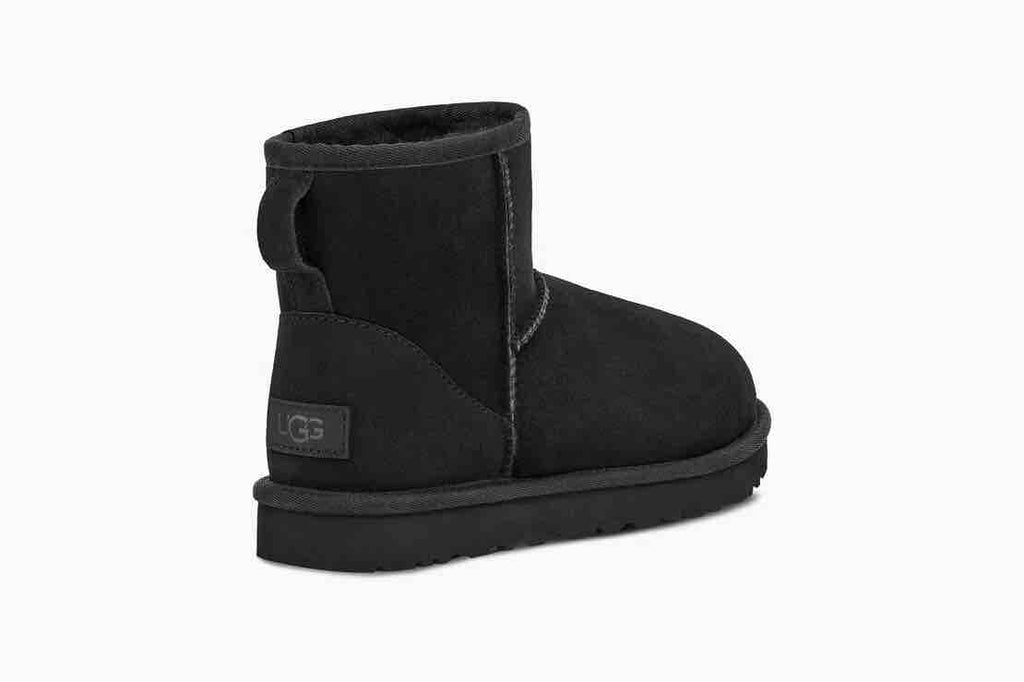 UGG Classic Mini II 1016222 Noir | Bottes d'hiver pour femmes - Boutique du Cordonnier