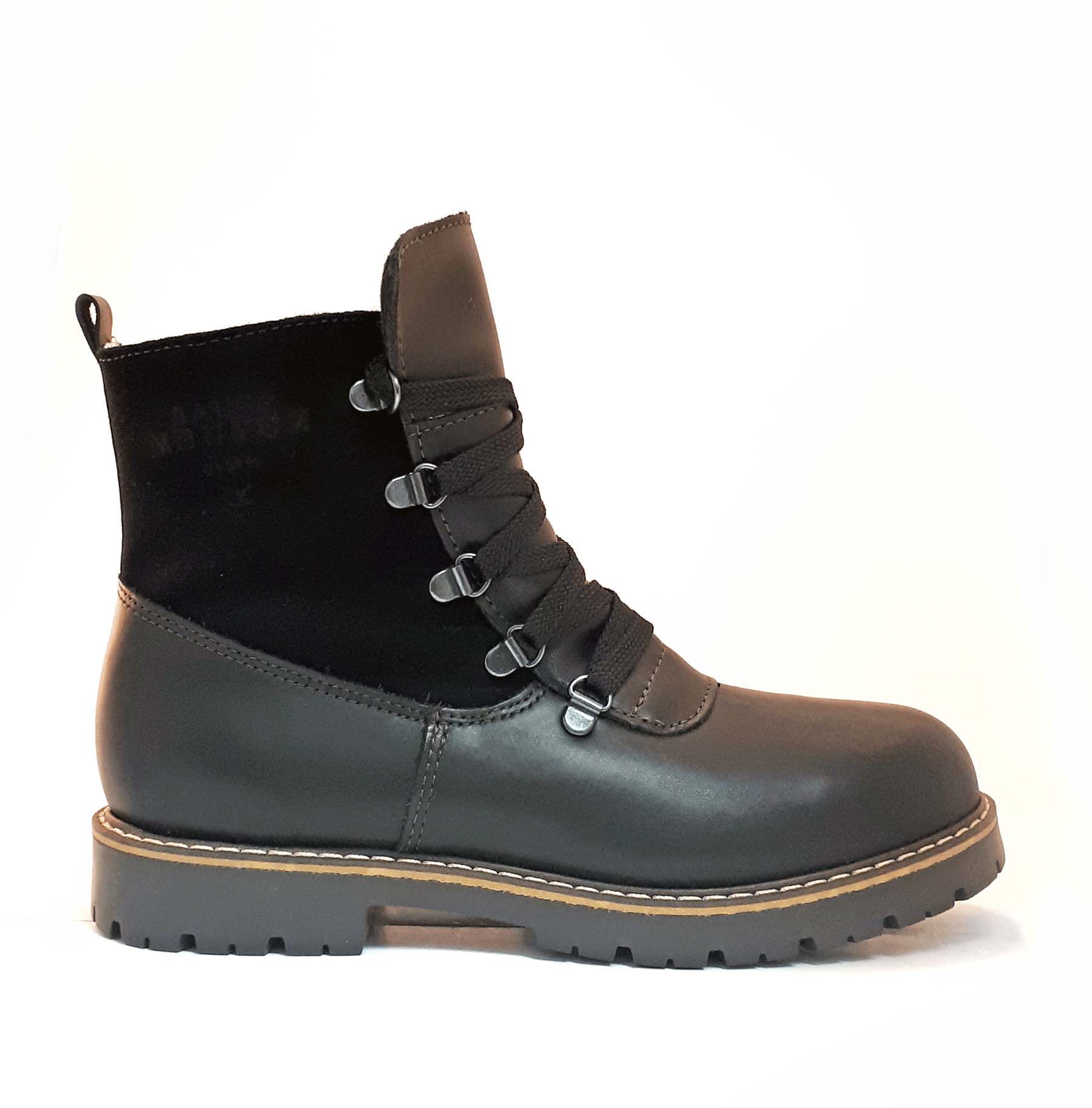 Saute Mouton ALEXANNE Black Foldaway crampons Made in Quebec Boutique du Cordonnier