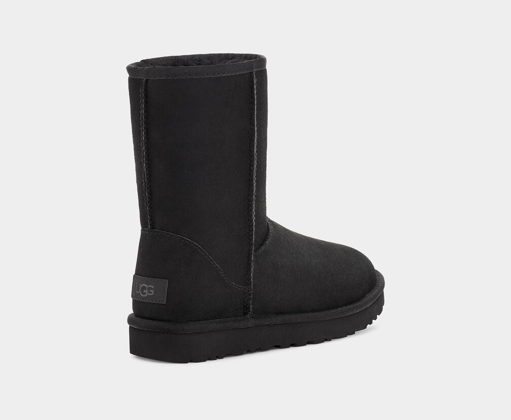 UGG Classic Short II 1016223 Noir | Bottes d'hiver pour femmes - Boutique du Cordonnier